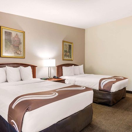 Quality Inn & Suites Tarpon Springs South Екстериор снимка
