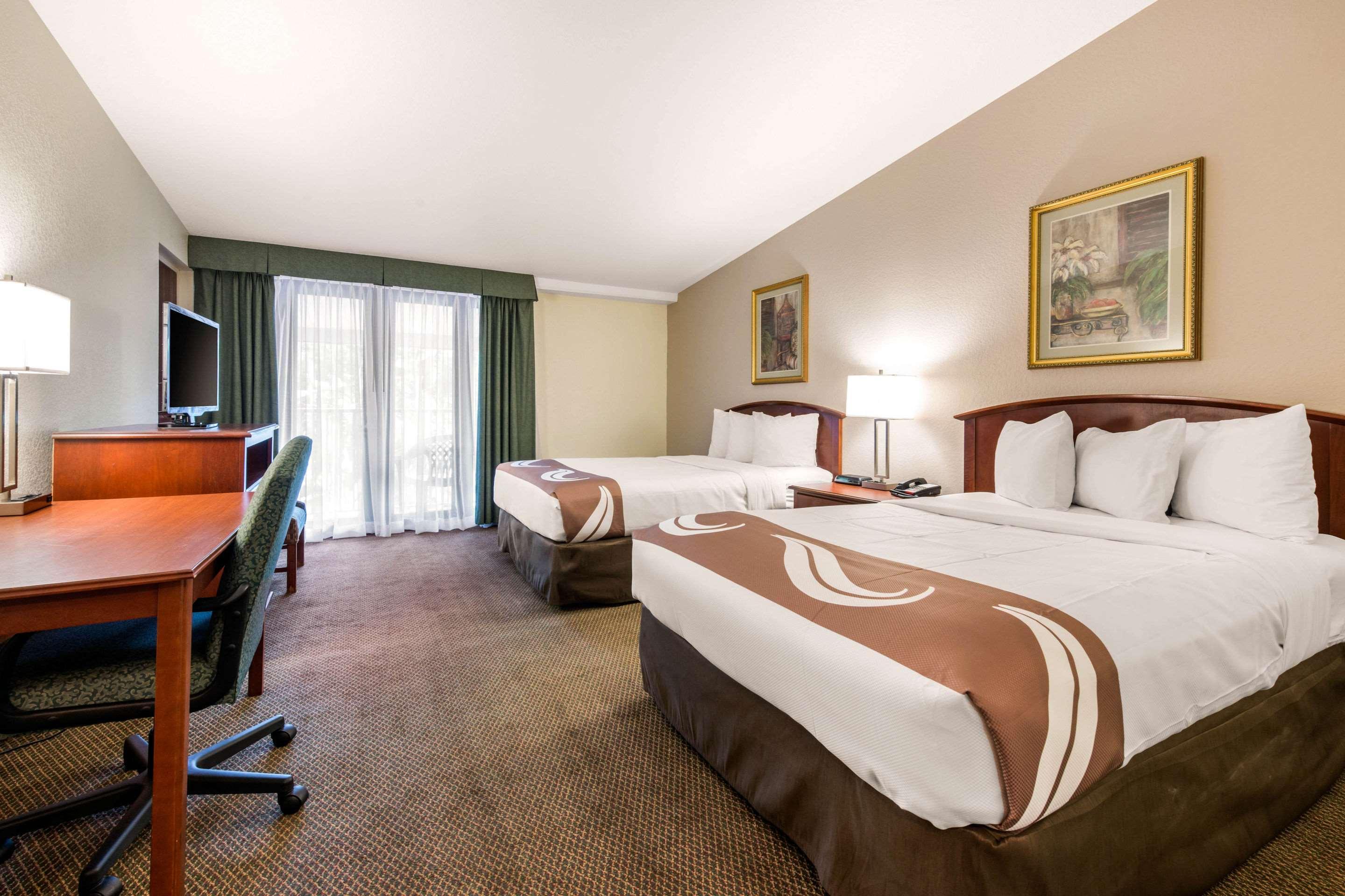 Quality Inn & Suites Tarpon Springs South Екстериор снимка