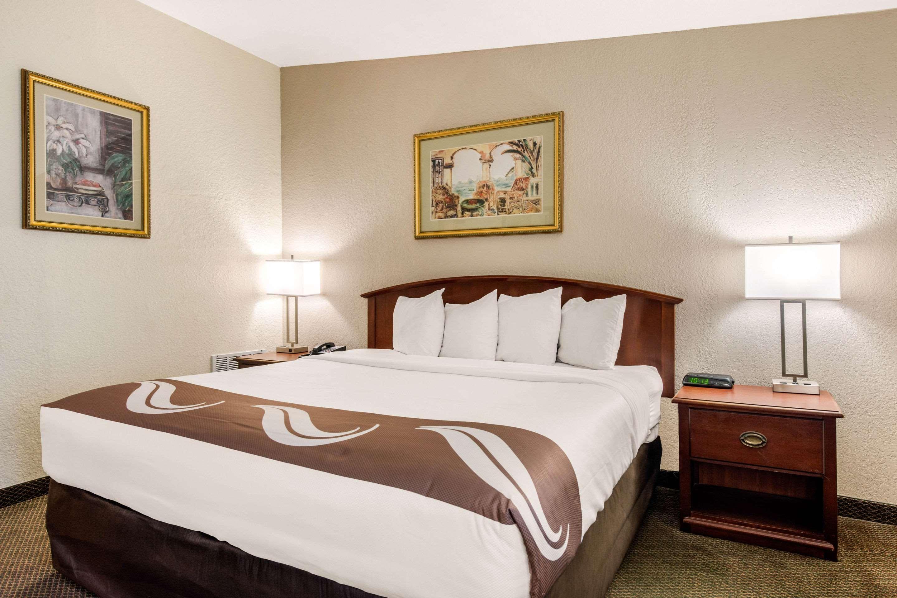 Quality Inn & Suites Tarpon Springs South Екстериор снимка