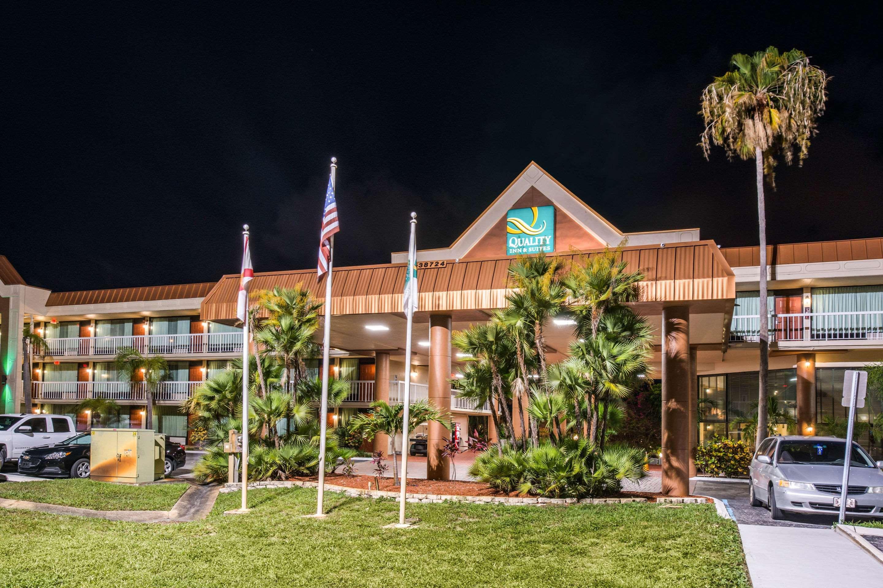Quality Inn & Suites Tarpon Springs South Екстериор снимка