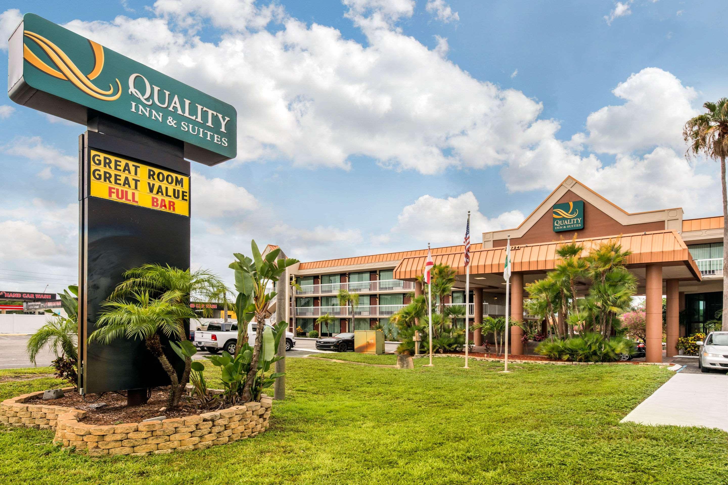 Quality Inn & Suites Tarpon Springs South Екстериор снимка